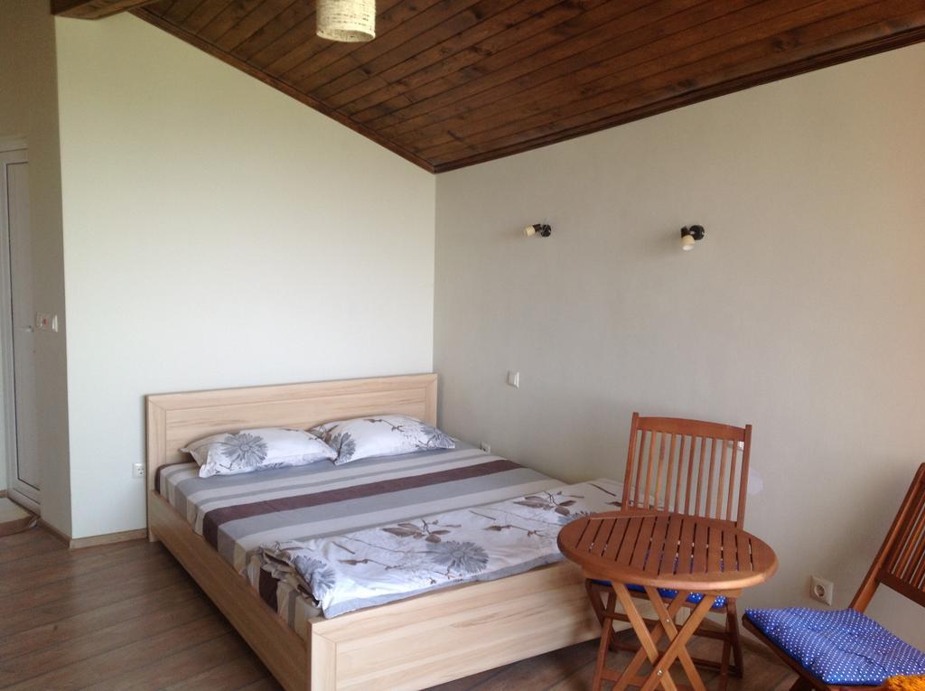 Faina Guest House Rezovo Exterior photo
