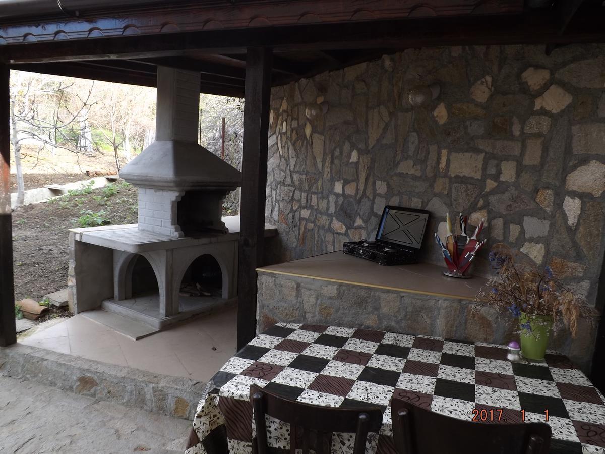 Faina Guest House Rezovo Exterior photo